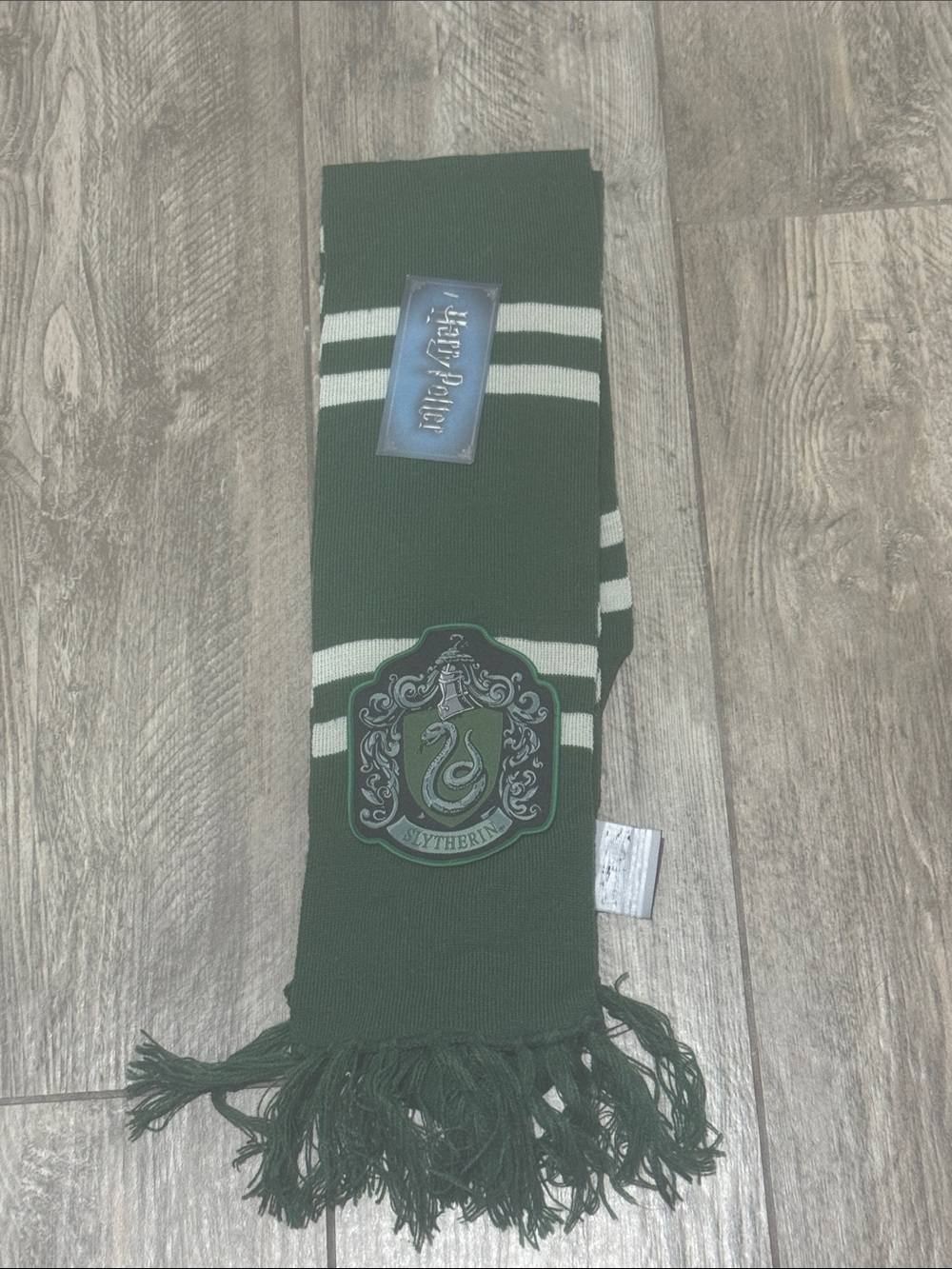 Warner Bros. Green & White Knit House Scarf